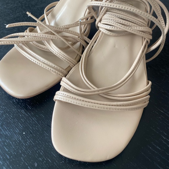 Raye Sybil Heels - Picture 8 of 11